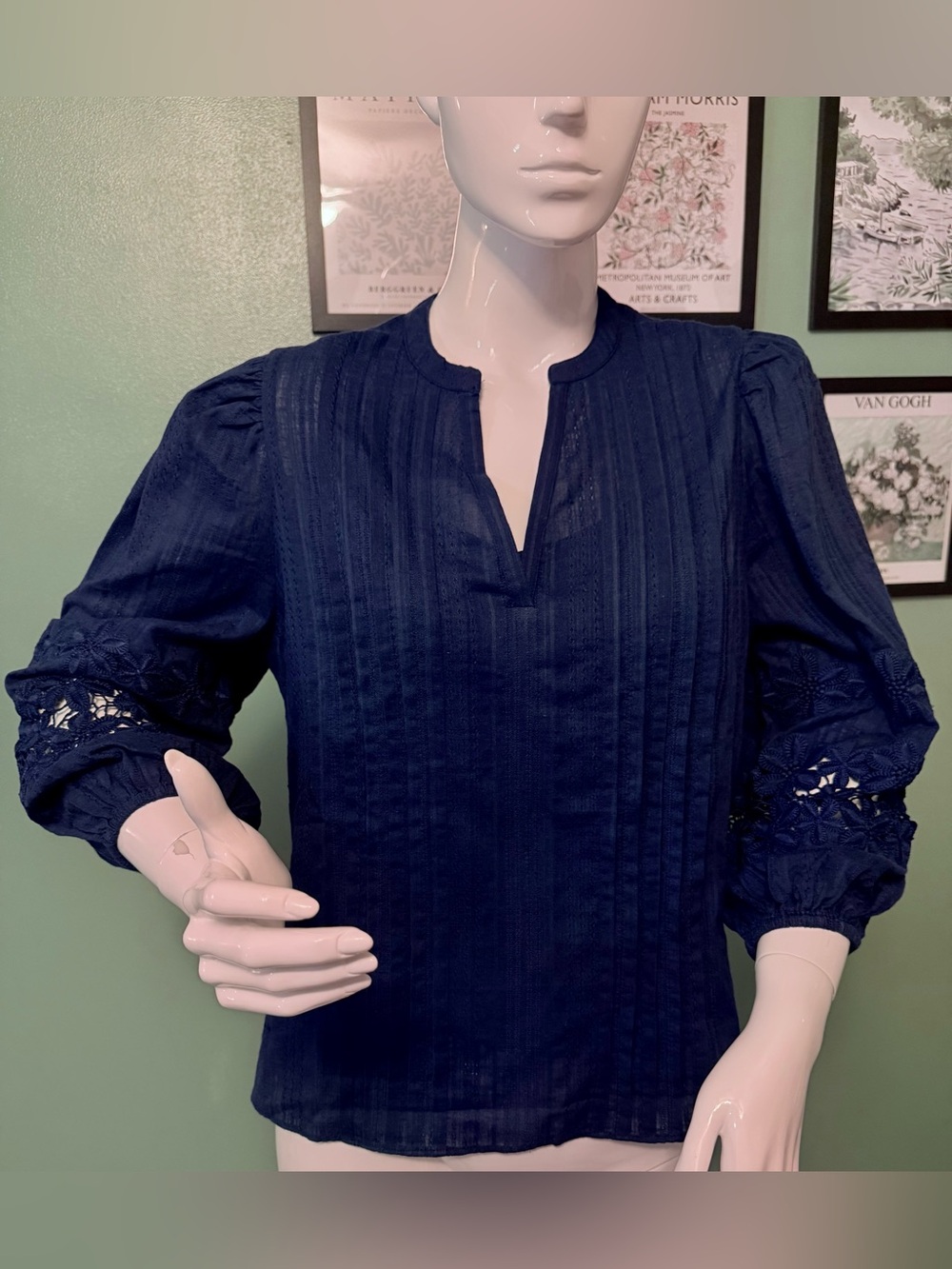 Cartolina Simone Top Navy NWT
Women's Size XS